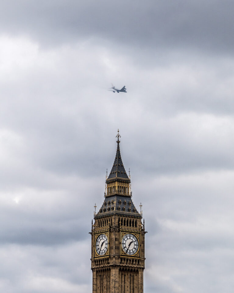 Big Ben plane London airport